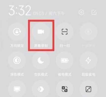 抖音抱抱自己的特效怎么弄 抱抱自己特效表情触发方式